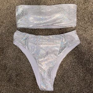 SHEIN NWOT HOLOGRAPHIC ANIMAL PRINT SWIMSUIT SET